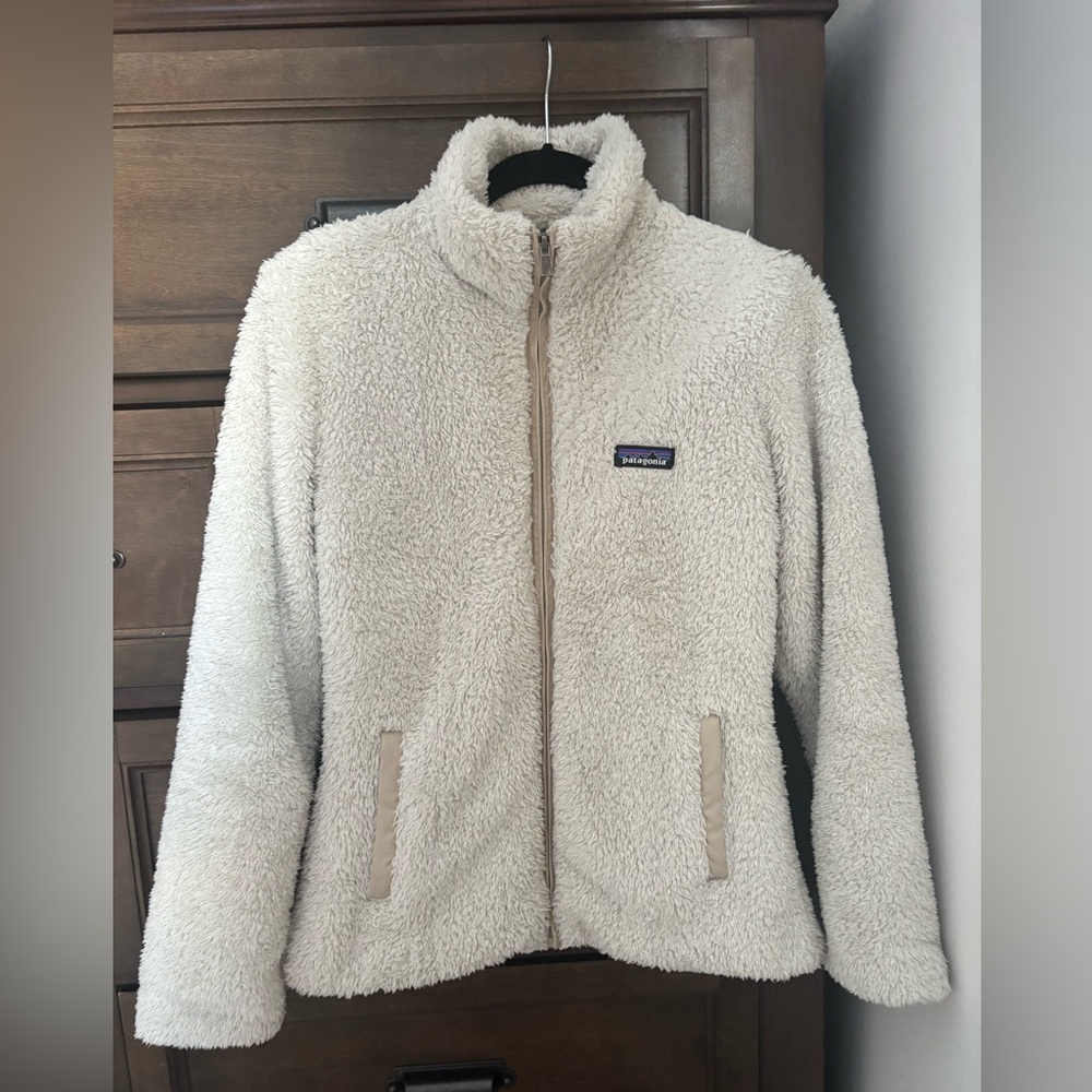 Women’s Patagonia Full Zip Los Gatos Fleece Jacket in Style 25210 in size Small